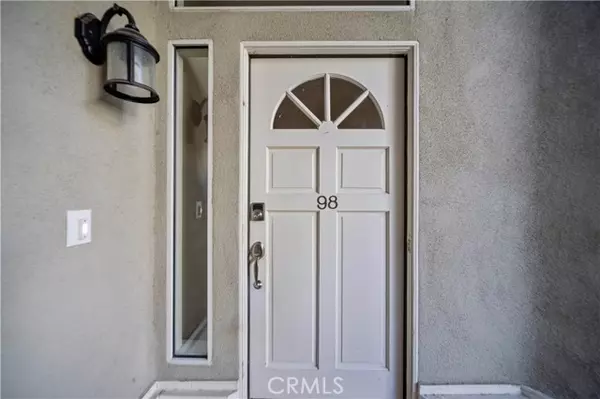 Valencia (santa Clarita), CA 91355,23963 Arroyo Park Drive #98