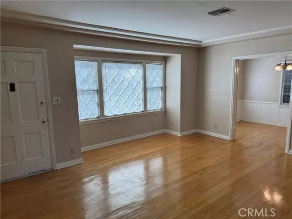 Sherman Oaks, CA 91403,15207 Greenleaf