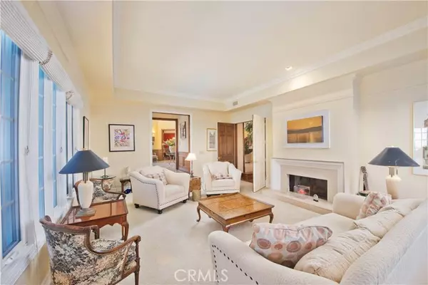 Los Angeles, CA 90049,3155 Stone Oak Drive