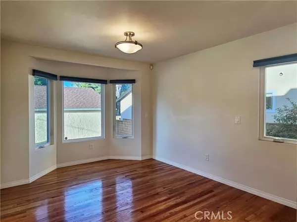 Encino (los Angeles), CA 91316,17735 Bullock Street