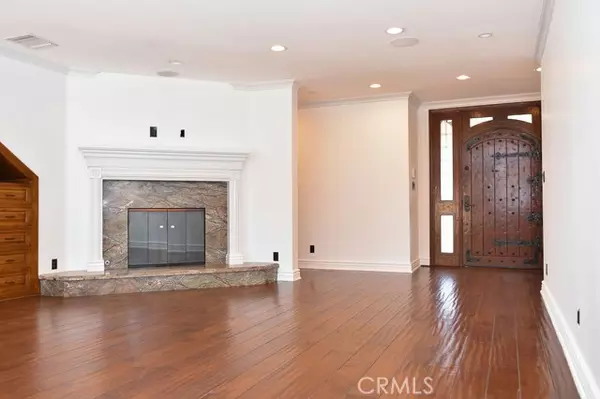 Woodland Hills (los Angeles), CA 91364,5235 San Feliciano Drive