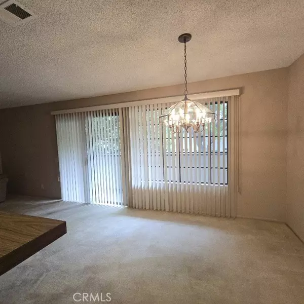 Canoga Park (los Angeles), CA 91304,7605 Jordan Avenue #6