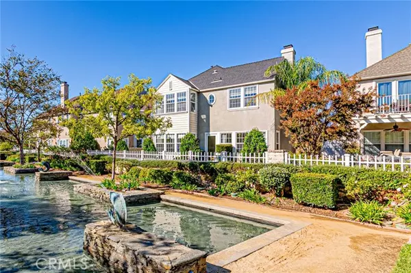 Valencia (santa Clarita), CA 91355,27104 Breakers