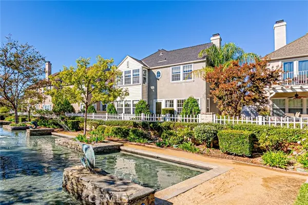 Valencia (santa Clarita), CA 91355,27104 Breakers