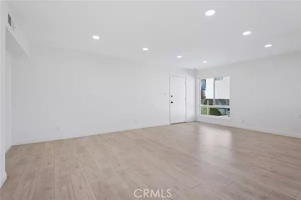 Encino (los Angeles), CA 91316,5330 Zelzah Avenue #7
