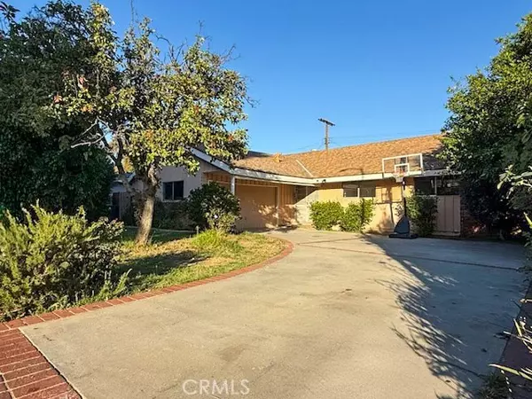 8848 Gerald Avenue, North Hills (los Angeles), CA 91343