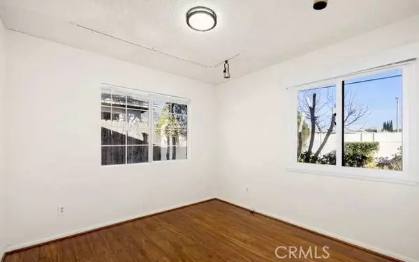 Woodland Hills (los Angeles), CA 91367,23522 Victory Boulevard