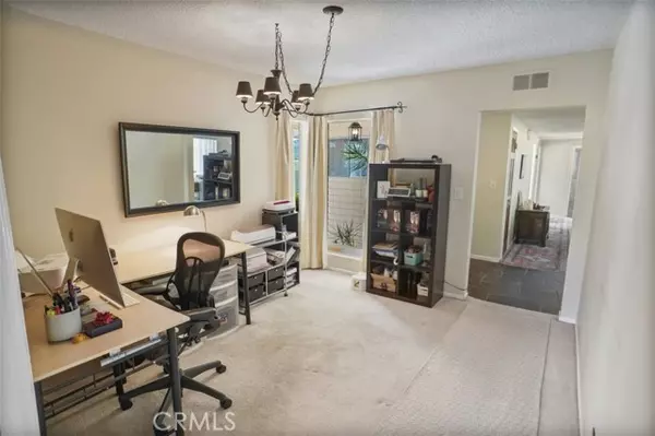 Thousand Oaks, CA 91360,615 Camino Verde