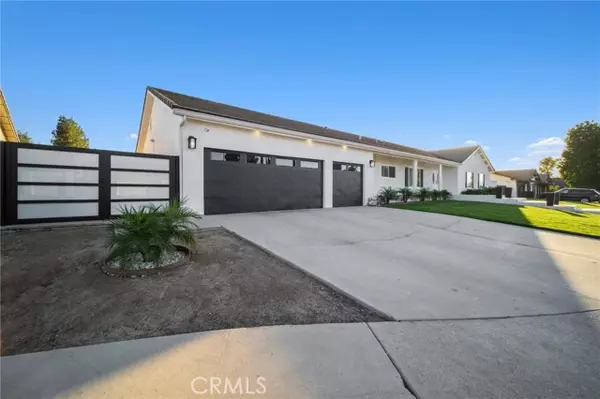 Northridge (los Angeles), CA 91325,17158 Citronia Street