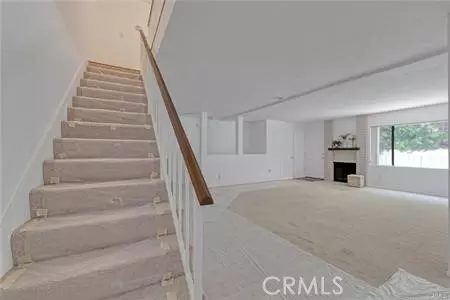 Chatsworth (los Angeles), CA 91311,10229 Variel #16