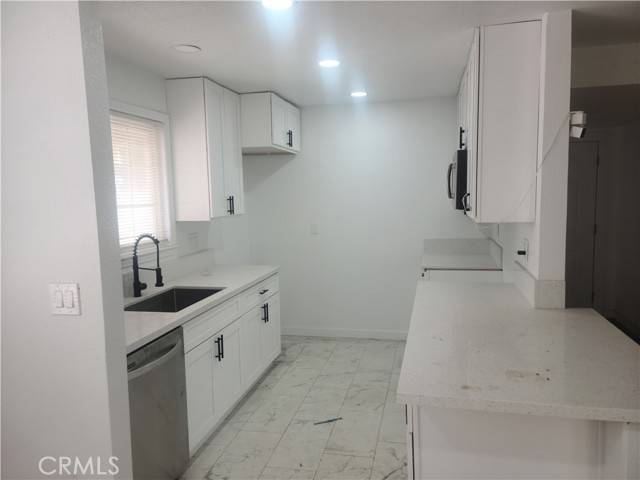 45449 3rd, Lancaster, CA 93535