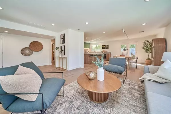 North Hills (los Angeles), CA 91343,9604 Swinton