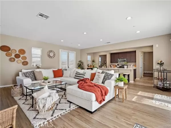 Saugus (santa Clarita), CA 91350,26265 Prima Way