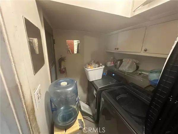 Los Angeles, CA 90011,1409 E 41st Place