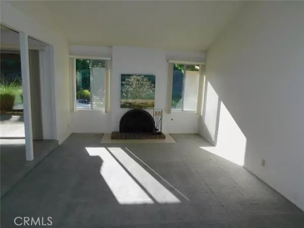 Granada Hills (los Angeles), CA 91344,12701 Norlina