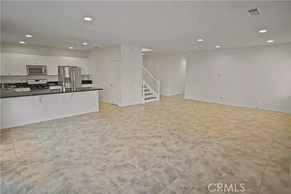 Saugus (santa Clarita), CA 91350,19819 Melissa