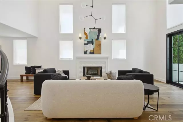 Studio City (los Angeles), CA 91604,4322 Alcove Avenue