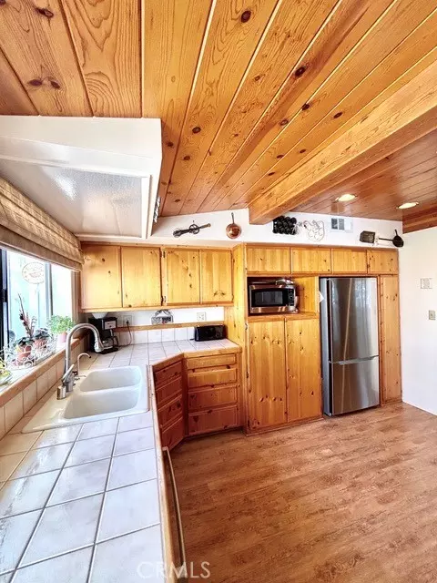 Newhall (santa Clarita), CA 91321,24106 Cross
