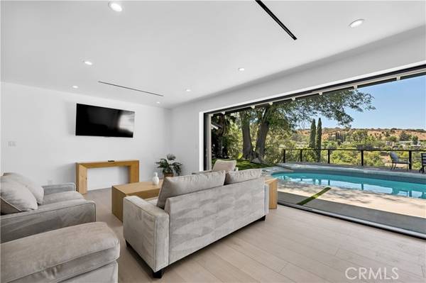 17072 Oak View Drive, Encino (los Angeles), CA 91436