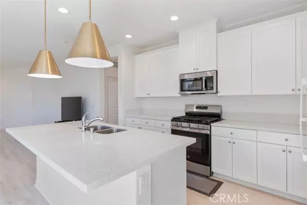 Rosamond, CA 93560,3708 Santa Ynez