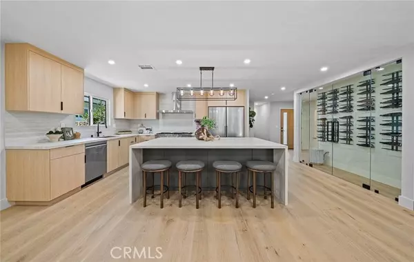 Encino (los Angeles), CA 91436,5157 Woodley Avenue