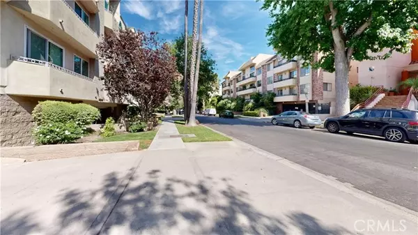 14569 Benefit #102, Sherman Oaks, CA 91403