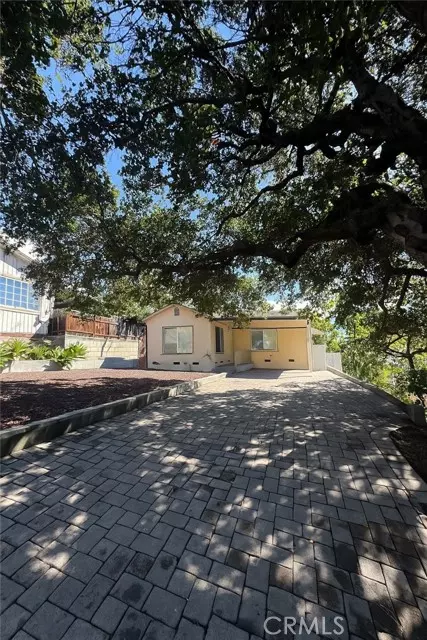 4644 Lowell, La Crescenta, CA 91214