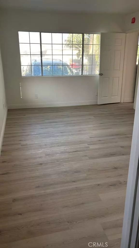 Pacoima (los Angeles), CA 91331,10853 Ilex Avenue