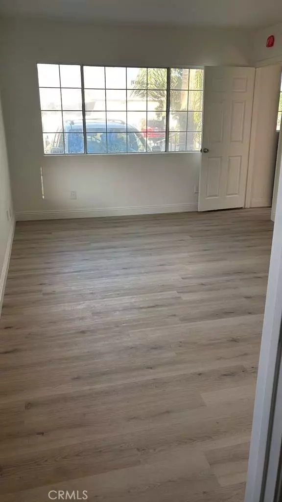 10853 Ilex Avenue, Pacoima (los Angeles), CA 91331