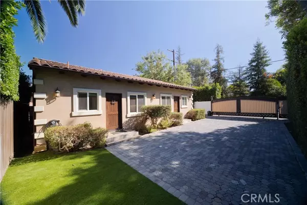 19617 Oxnard Street, Tarzana (los Angeles), CA 91356