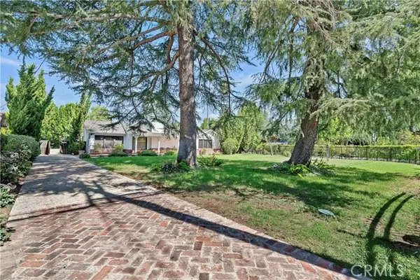 Woodland Hills (los Angeles), CA 91367,23003 Mariano Street