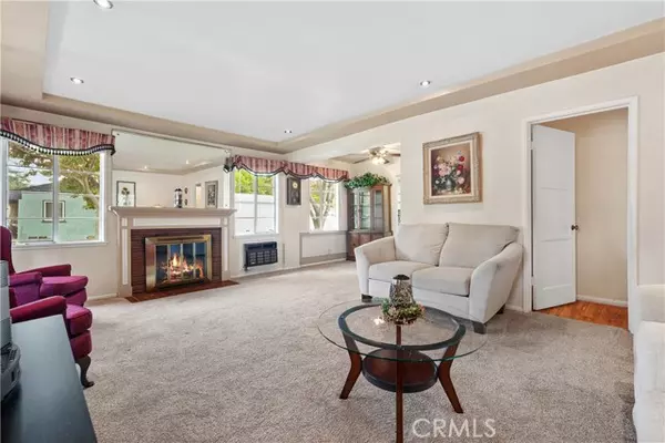 Glendale, CA 91201,1523 Randall Street