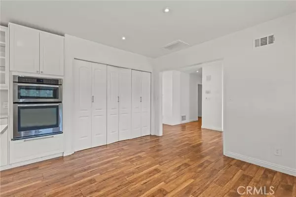 Tarzana (los Angeles), CA 91356,4506 El Abaca Place