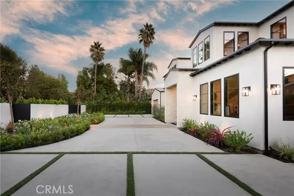 Woodland Hills (los Angeles), CA 91367,23416 Califa Street