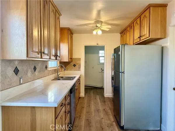 San Fernando, CA 91345,10133 Kester