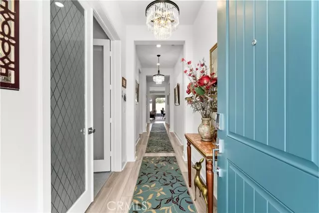 Valencia (santa Clarita), CA 91354,24513 Via Sendero