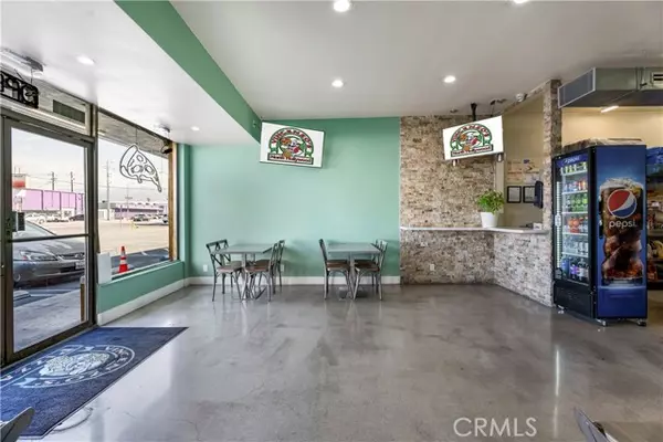 North Hollywood (los Angeles), CA 91605,11310 Vanowen