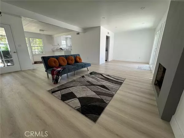 Chatsworth (los Angeles), CA 91311,9501 Laramie Avenue