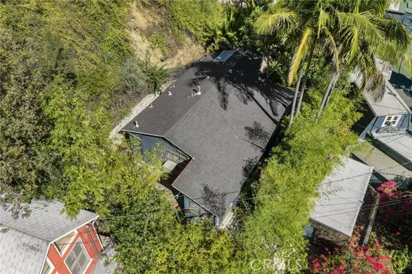 Los Angeles, CA 90068,6169 Glen Holly