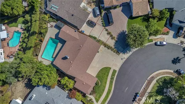 Woodland Hills (los Angeles), CA 91367,23717 Crosson Drive