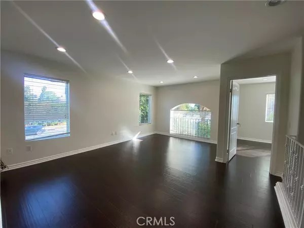 Reseda (los Angeles), CA 91335,19303 Cohasset Street