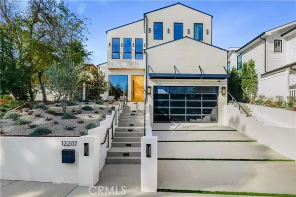 Studio City (los Angeles), CA 91604,12207 Valleyheart Drive