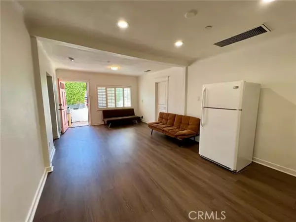 Los Angeles, CA 90023,654 Penrith