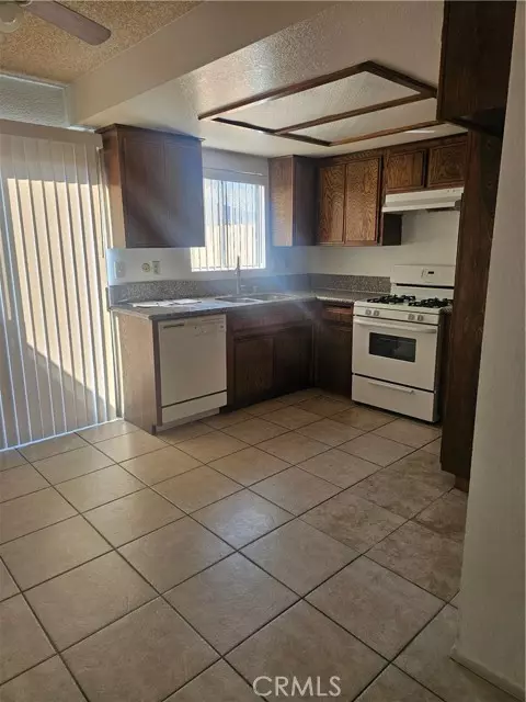 Palmdale, CA 93550,438 E Avenue Q7 #B