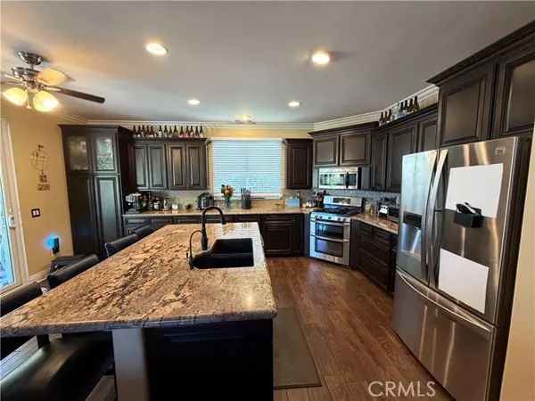 Castaic, CA 91384,32044 Cypress