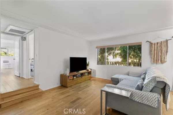 4859 Coldwater Canyon Avenue #4, Sherman Oaks, CA 91423