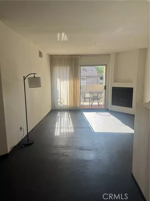 Van Nuys (los Angeles), CA 91406,15455 Sherman Way #11