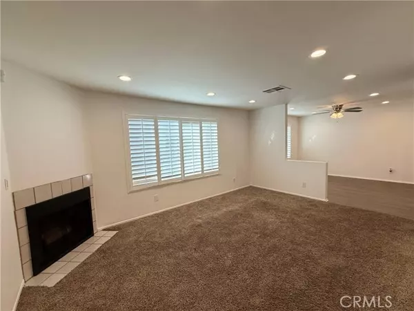 Sylmar (los Angeles), CA 91342,14307 Foothill Blvd #B6 #6