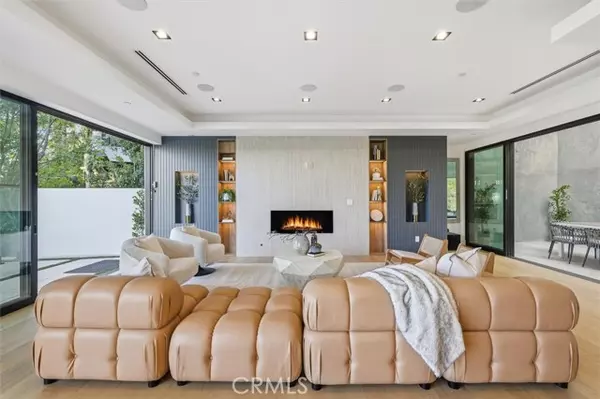 Encino (los Angeles), CA 91436,16800 Oak View