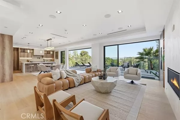 Encino (los Angeles), CA 91436,16800 Oak View